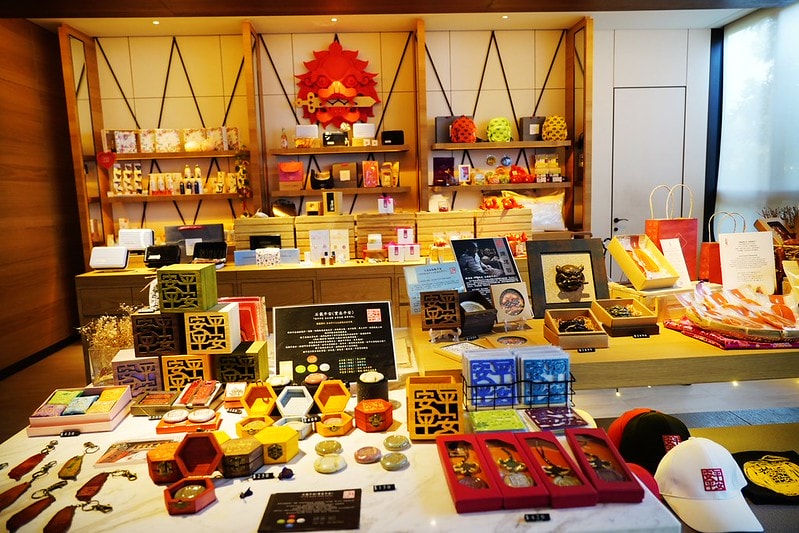 20251102-f50x0 20251102-f50x0