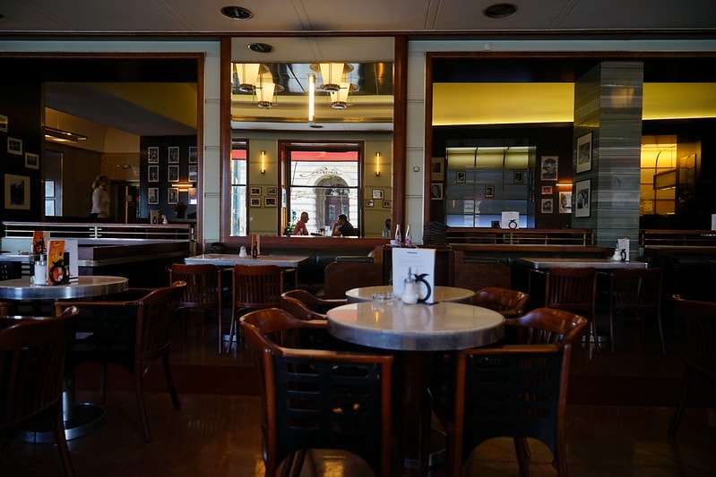 20251102-e8s1o 20251102-e8s1o