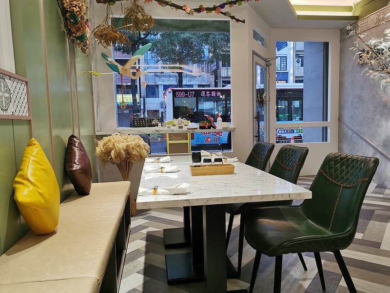 20251102-lqzf7 20251102-lqzf7