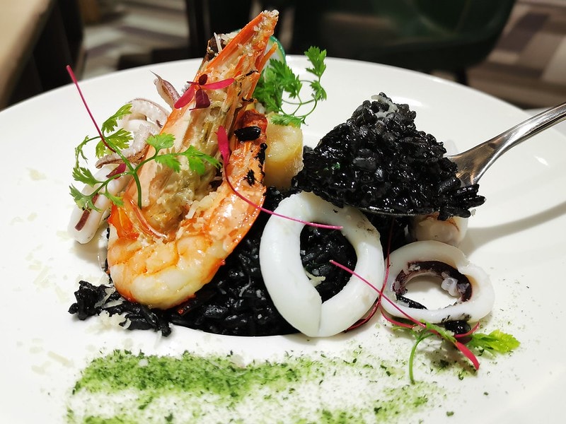 20251102-s85t7 20251102-s85t7