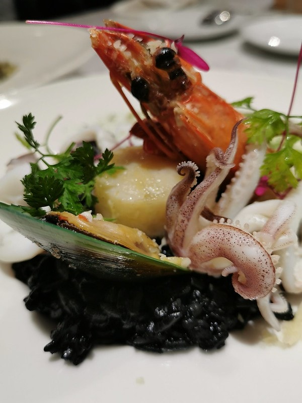 20251102-ug1mv 20251102-ug1mv