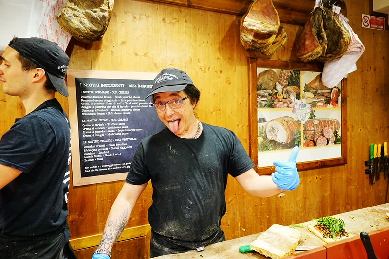 20251102-9qxt2 20251102-9qxt2