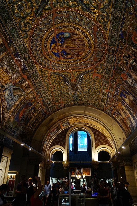 20251102-7p46g 20251102-7p46g