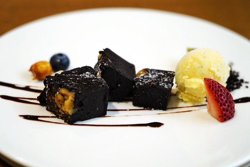 20251102-dqo0s 20251102-dqo0s