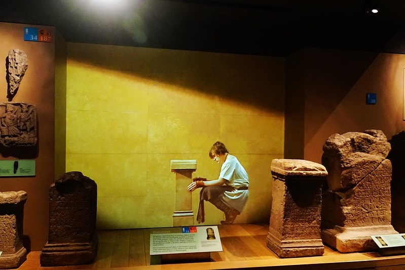 20251102-idkrw 20251102-idkrw