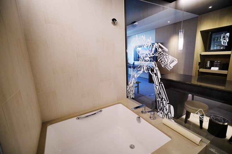 20251102-q2rb0 20251102-q2rb0