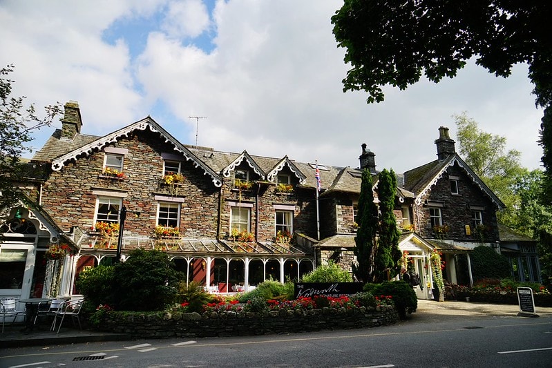 20251102-dg44n 20251102-dg44n