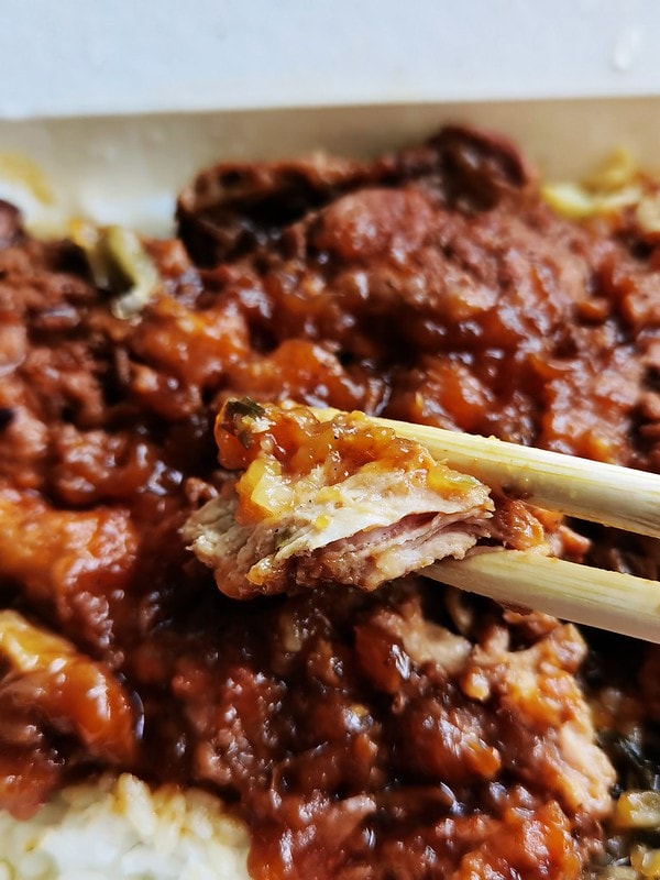 20251102-uea8f 20251102-uea8f