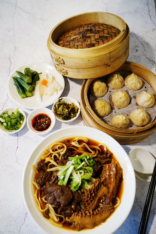 20251102-eov2q 20251102-eov2q