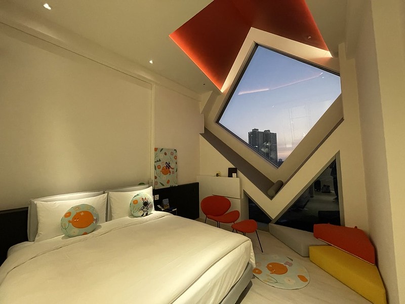 20251102-i8jey 20251102-i8jey