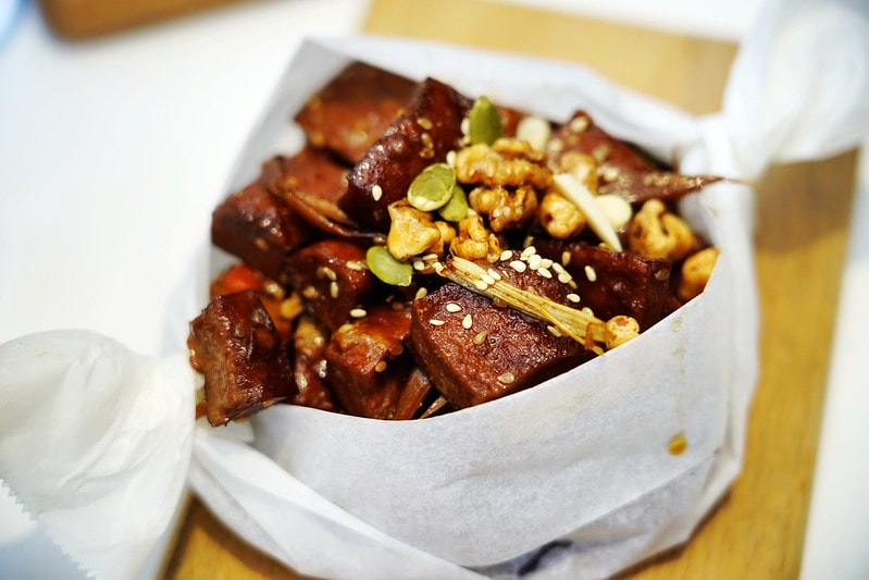 20251102-ixqrs 20251102-ixqrs