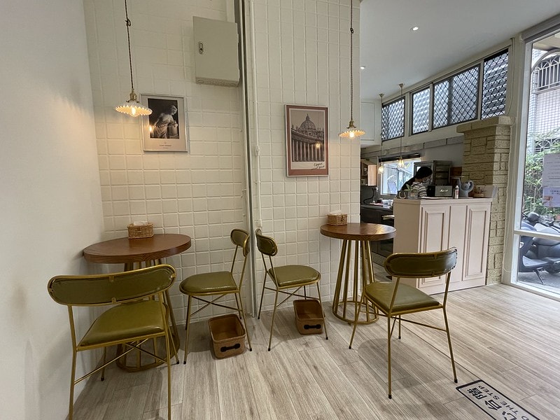 20251102-n8bj6 20251102-n8bj6