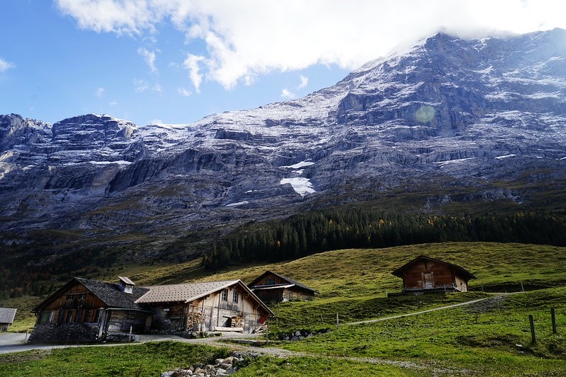 20251102-kux9a 20251102-kux9a