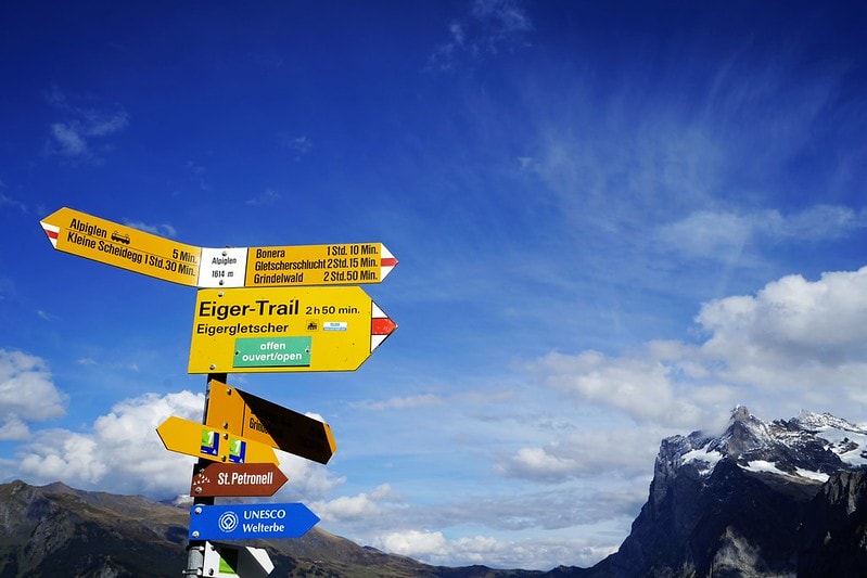 20251102-tbpoz 20251102-tbpoz