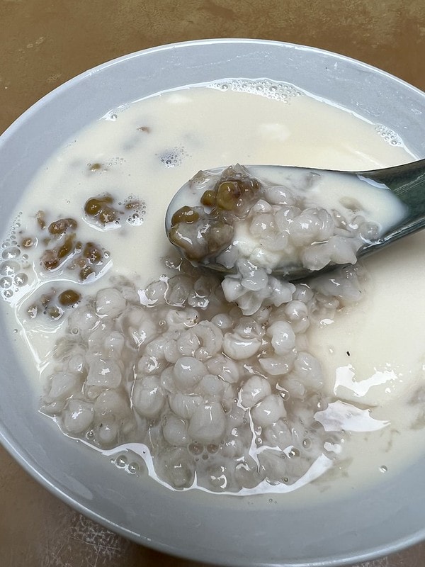 20251102-08yqo 20251102-08yqo