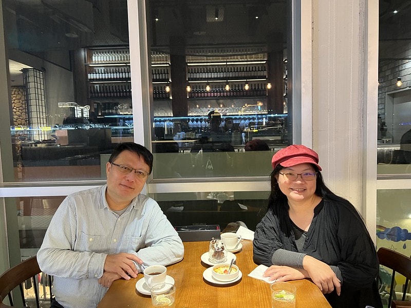 20251102-6aztb 20251102-6aztb