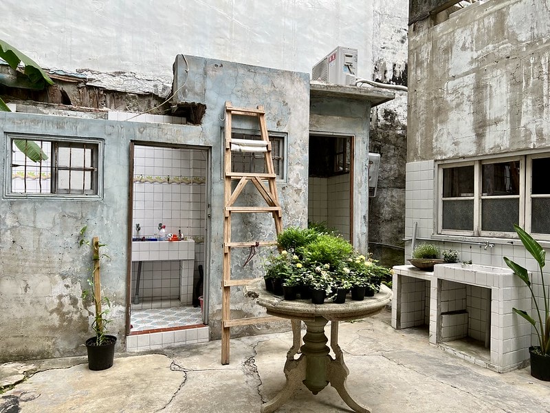 20251102-9t2tj 20251102-9t2tj