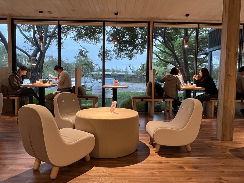 20251102-dq9ez 20251102-dq9ez