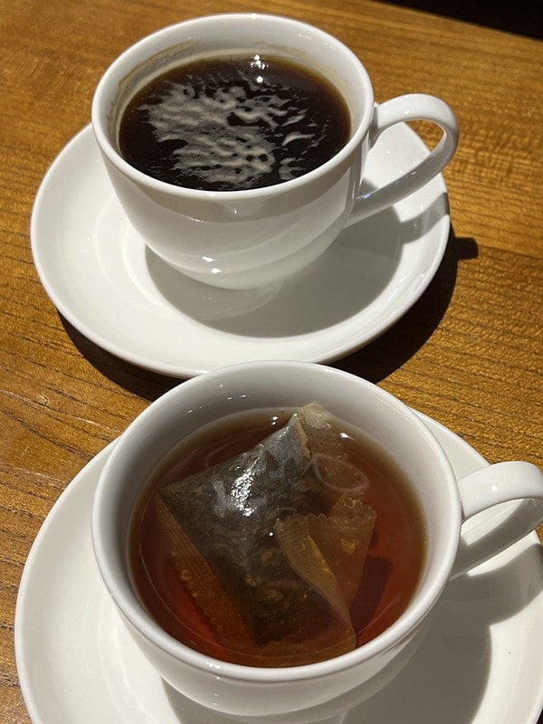 20251102-ydd6p 20251102-ydd6p