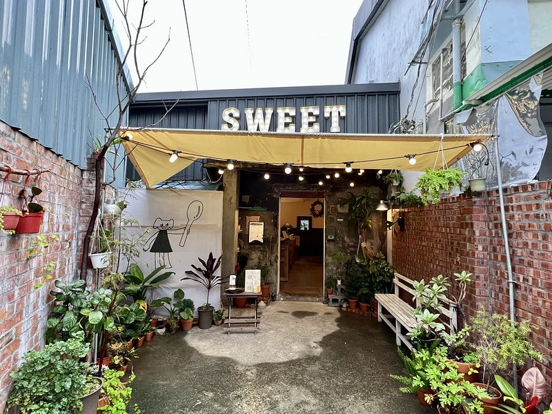 20251102-hhg6m 20251102-hhg6m