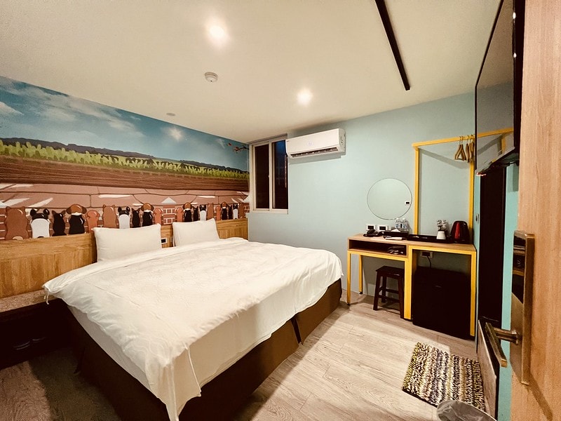 20251102-jc5qo 20251102-jc5qo