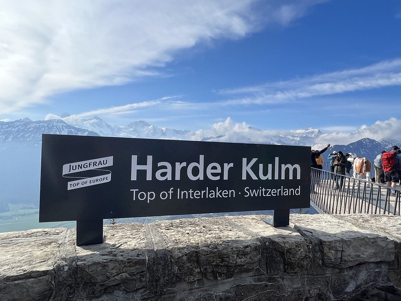 20251102-h35zw 20251102-h35zw