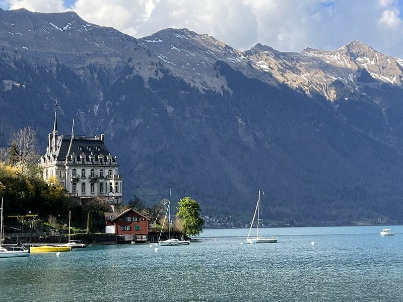 20251102-va43v 20251102-va43v