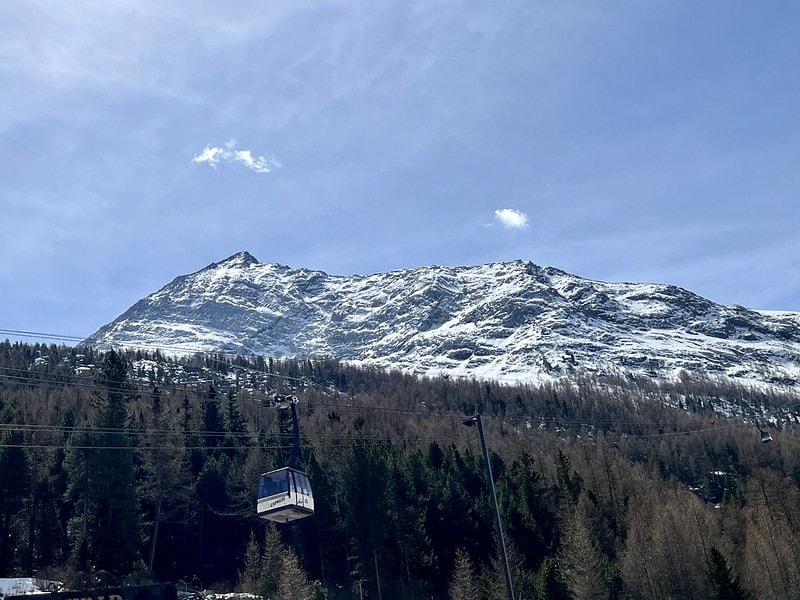 20251102-er7xv 20251102-er7xv