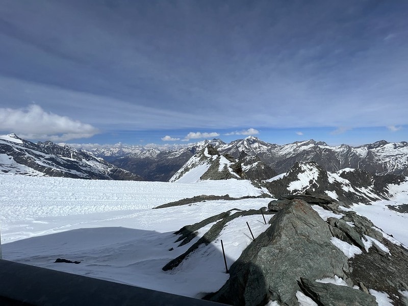 20251102-hu5cj 20251102-hu5cj