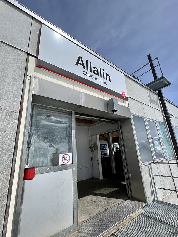 20251102-myc6u 20251102-myc6u