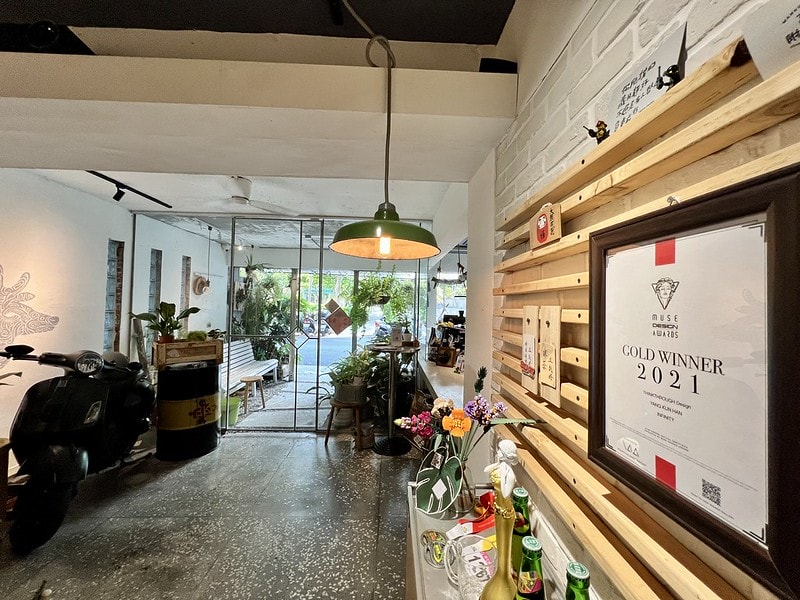 20251102-1b9y4 20251102-1b9y4