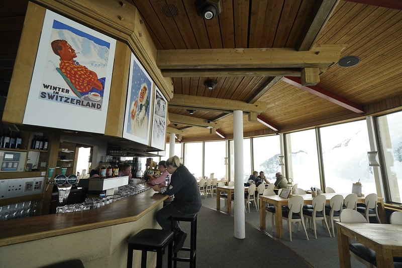 20251102-4jj2y 20251102-4jj2y