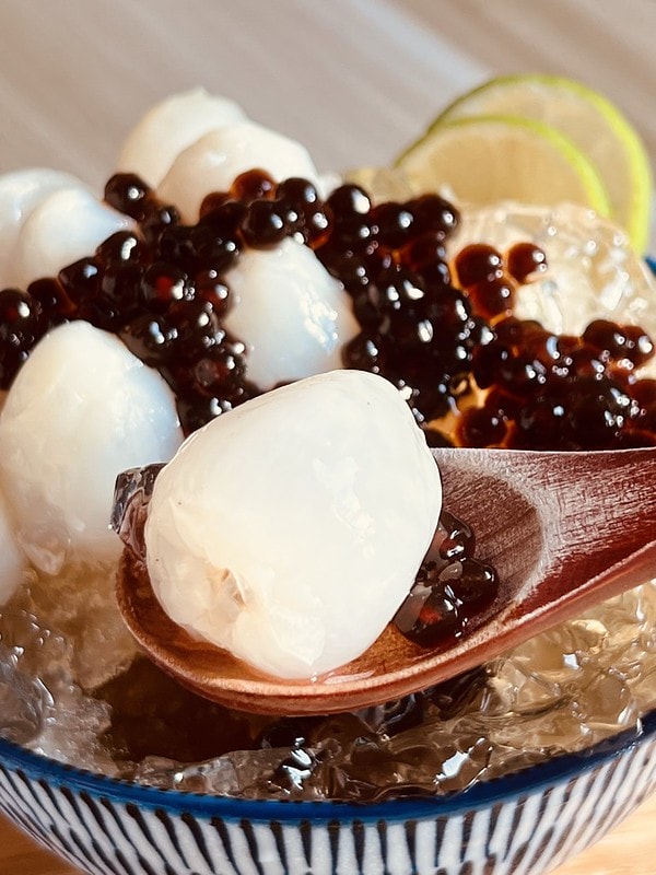 20251102-f6wm3 20251102-f6wm3