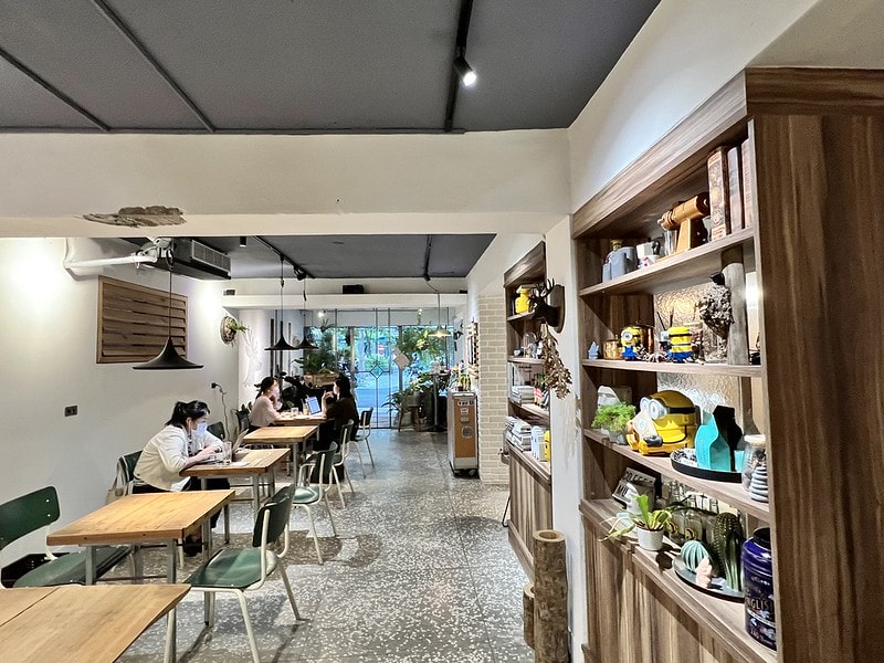 20251102-ib8zy 20251102-ib8zy