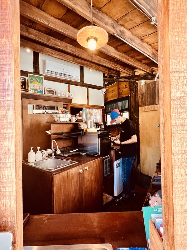 20251102-9eizx 20251102-9eizx