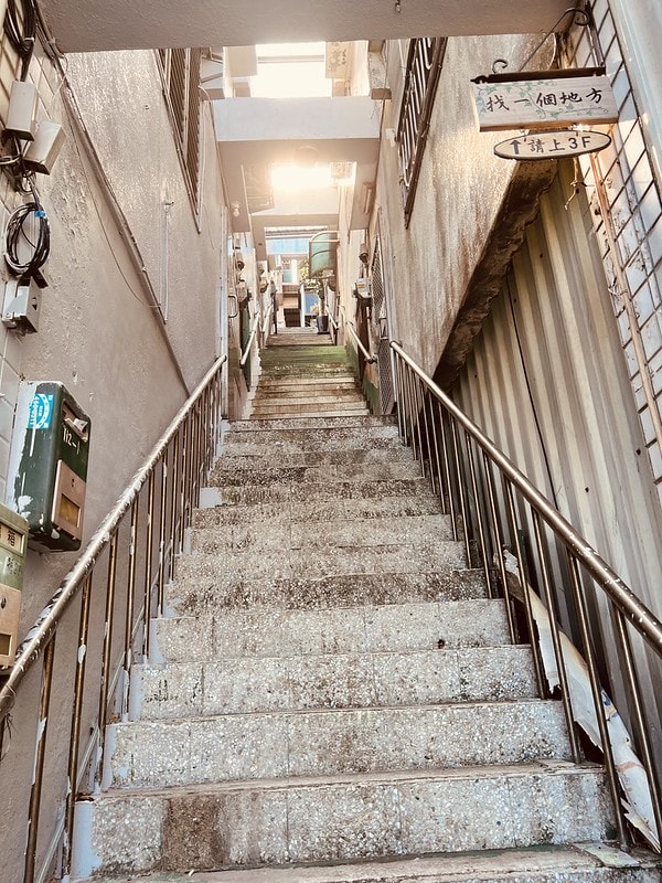 20251102-kxlgi 20251102-kxlgi