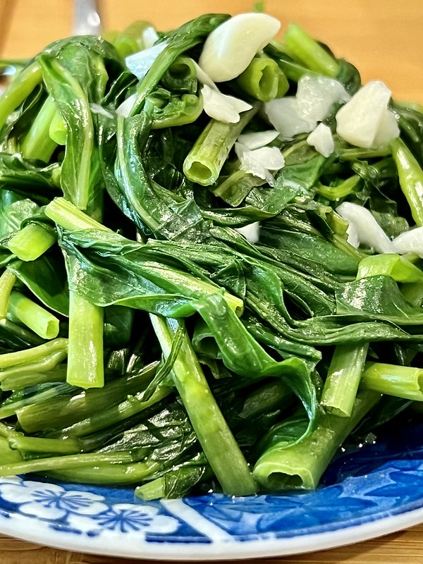 20251102-qn4uk 20251102-qn4uk