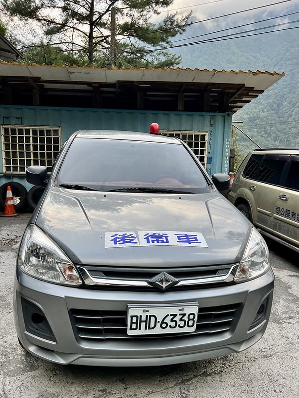 20251102-2m8zl 20251102-2m8zl