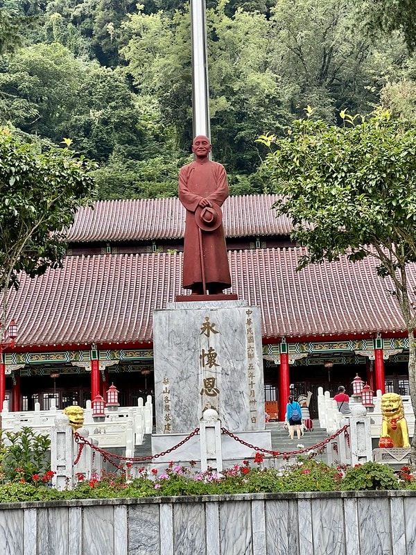 20251102-b2gk8 20251102-b2gk8