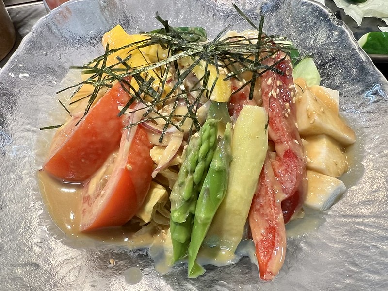 20251102-iqqhk 20251102-iqqhk