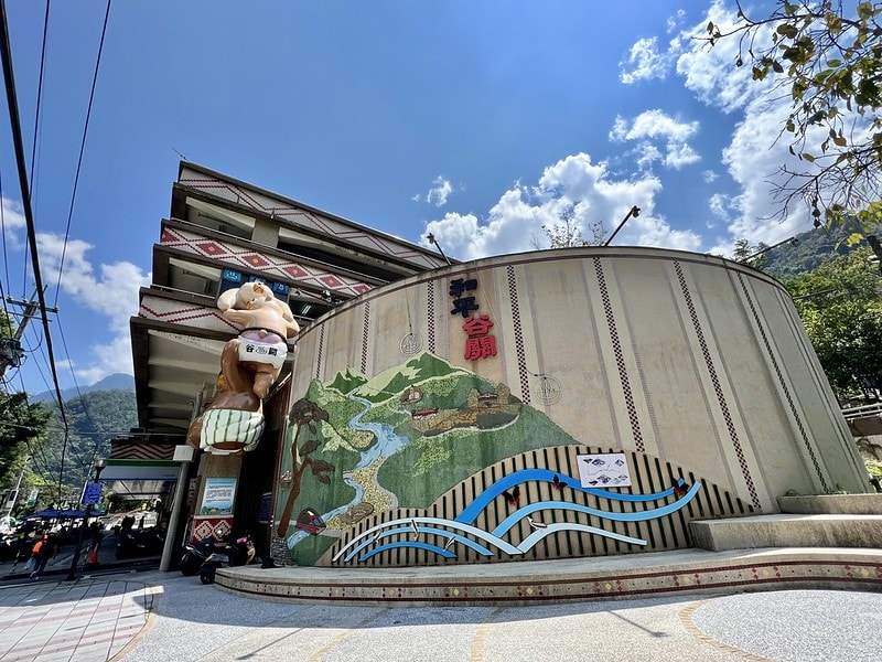 20251102-j09qp 20251102-j09qp