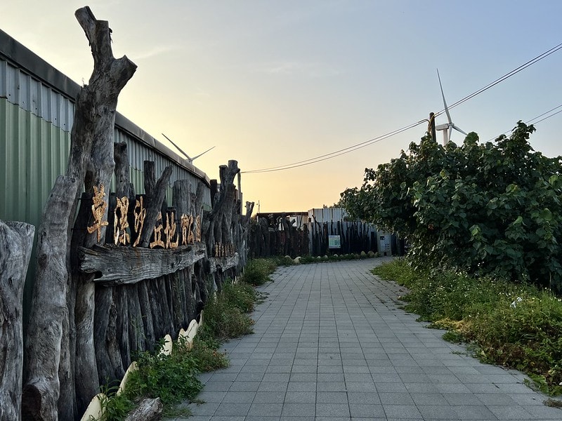 20251102-xfeuy 20251102-xfeuy