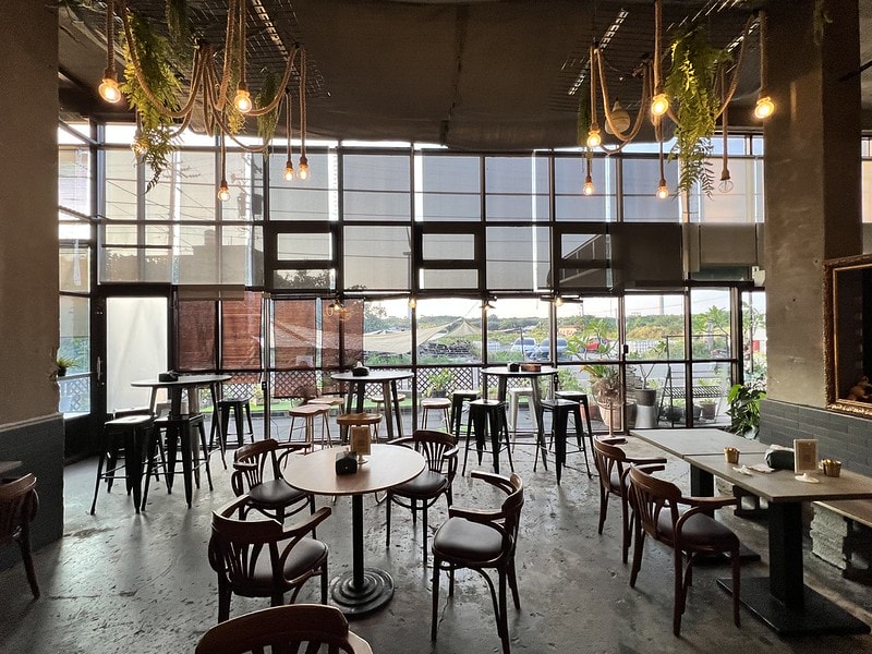 20251102-yv6ov 20251102-yv6ov