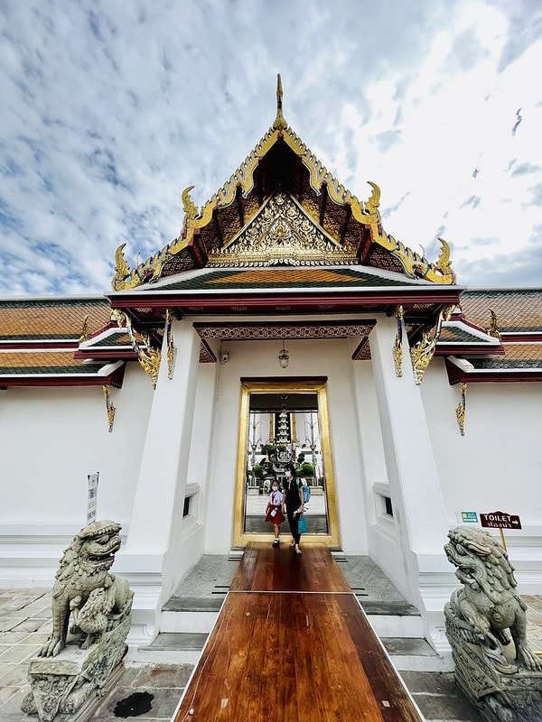 20251102-pkw4v 20251102-pkw4v