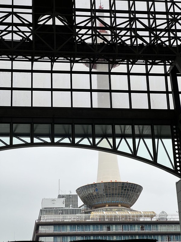 20251102-y8ar3 20251102-y8ar3