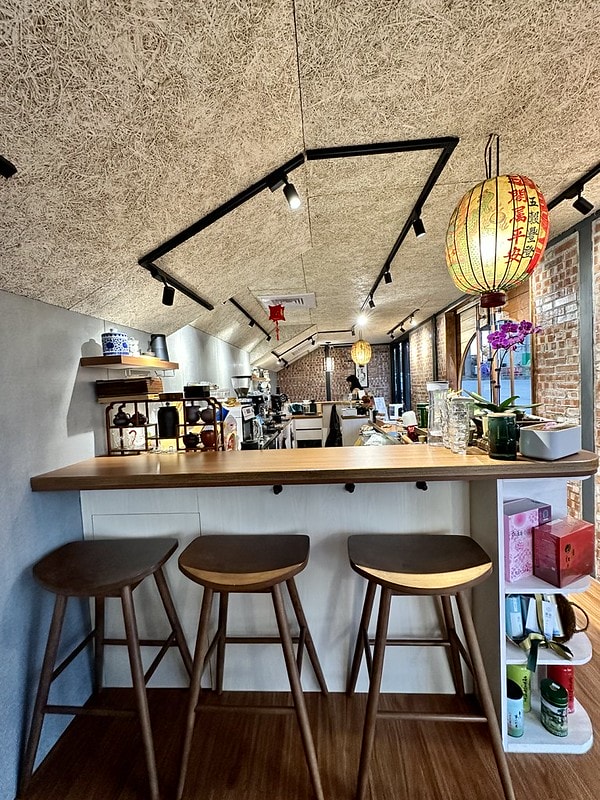 20251102-jd8jt 20251102-jd8jt