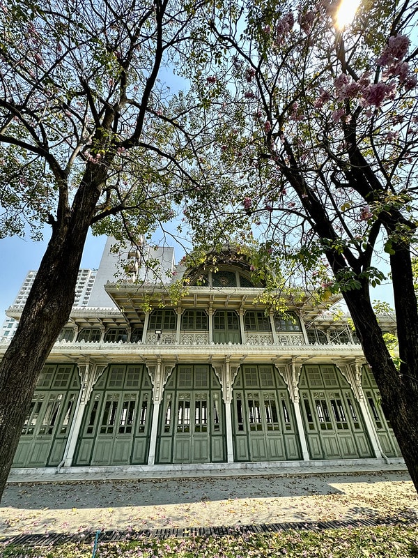 20251102-b1uz3 20251102-b1uz3