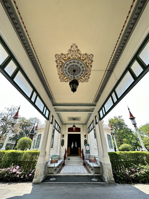 20251102-duz1p 20251102-duz1p