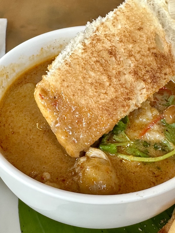 20251102-qnm4f 20251102-qnm4f