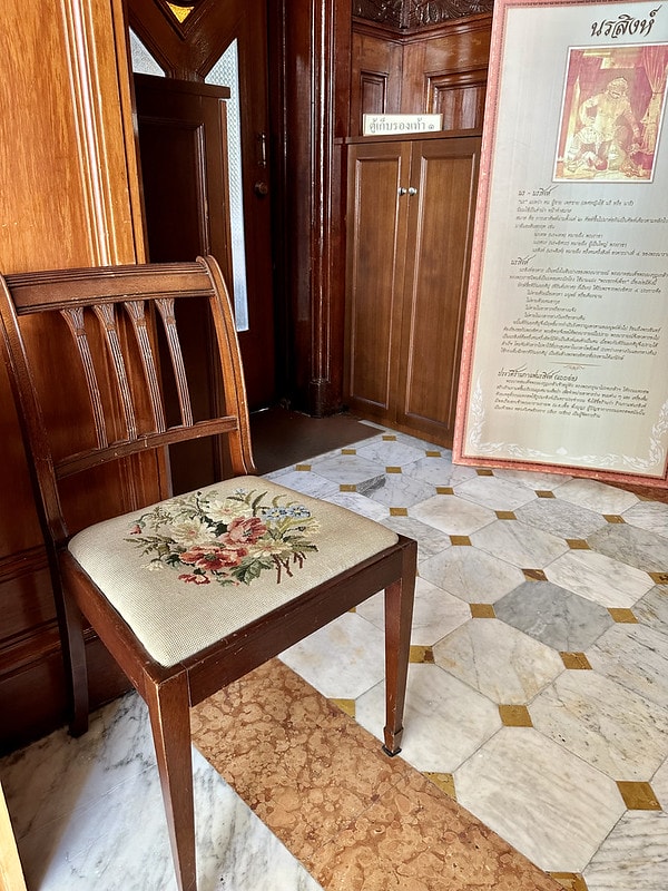 20251102-y57oz 20251102-y57oz